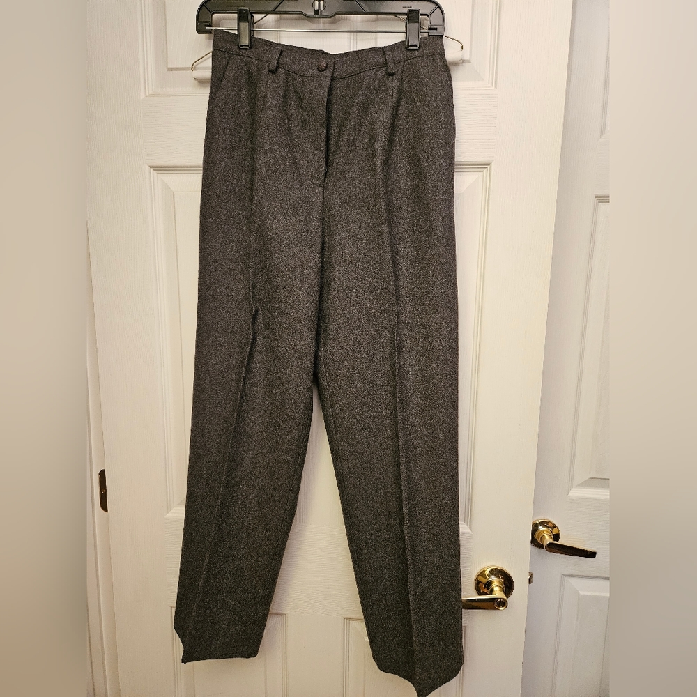 Woman's wool blend pants